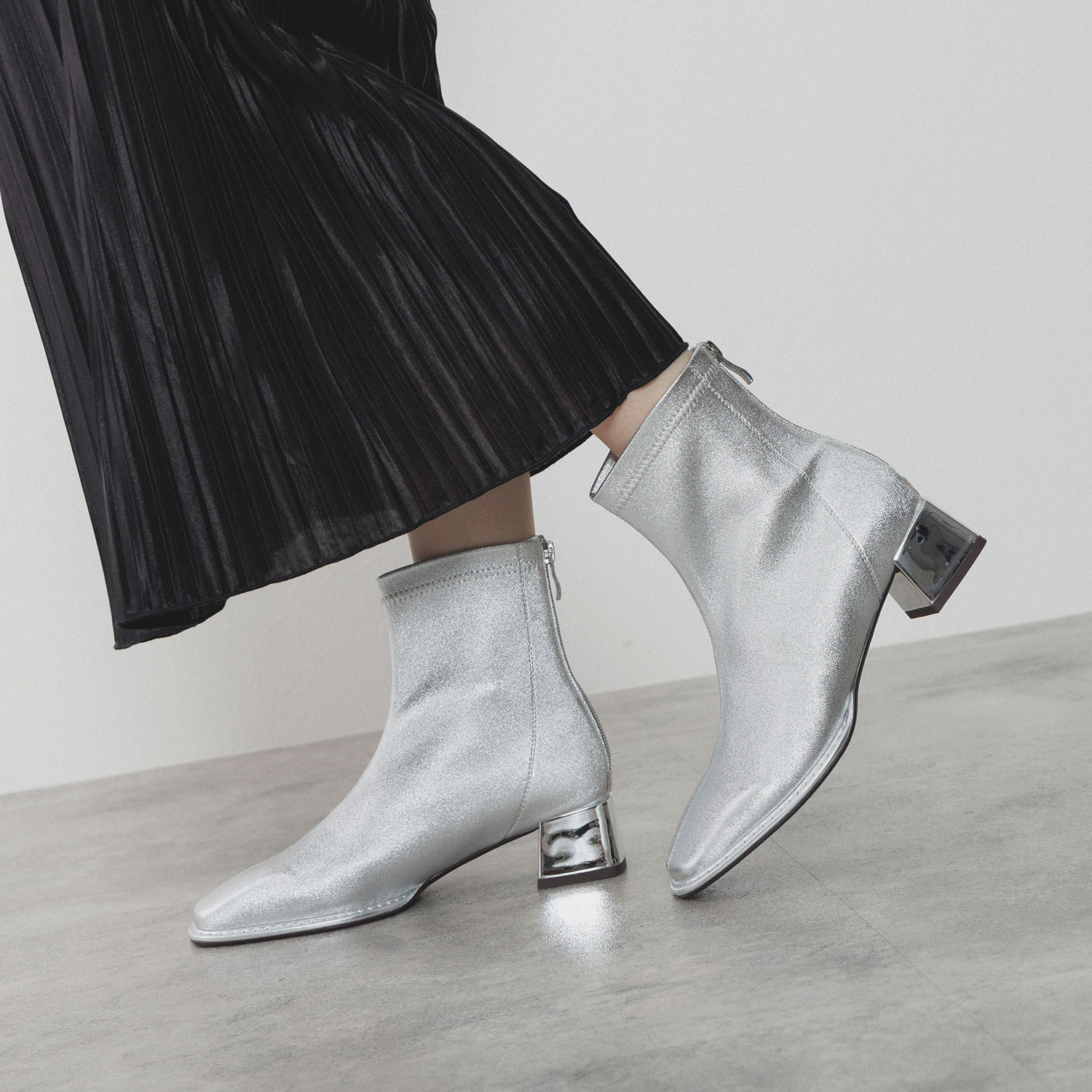 ニカル ストレッチシープレザー バイカラーヒールブーツ