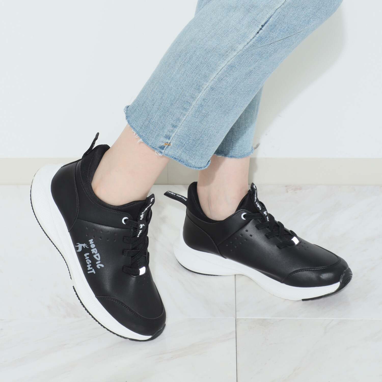 ノルディックライト トレイル スリッポンスニーカー