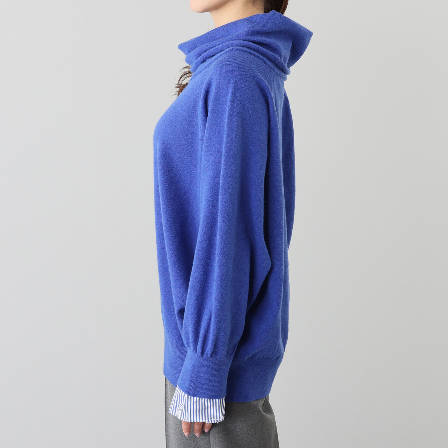 クワンティシ ストライプカフス付 オフタートル ニットプルオーバー