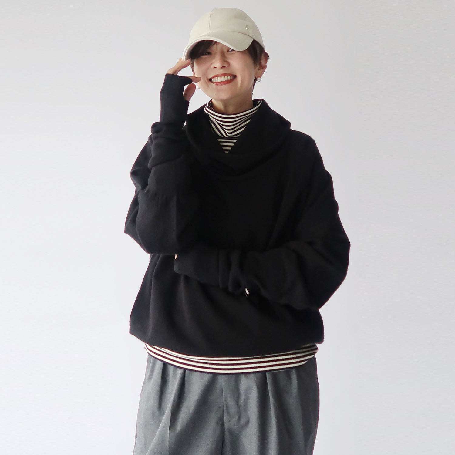 クワンティシ ストライプカフス付 オフタートル ニットプルオーバー