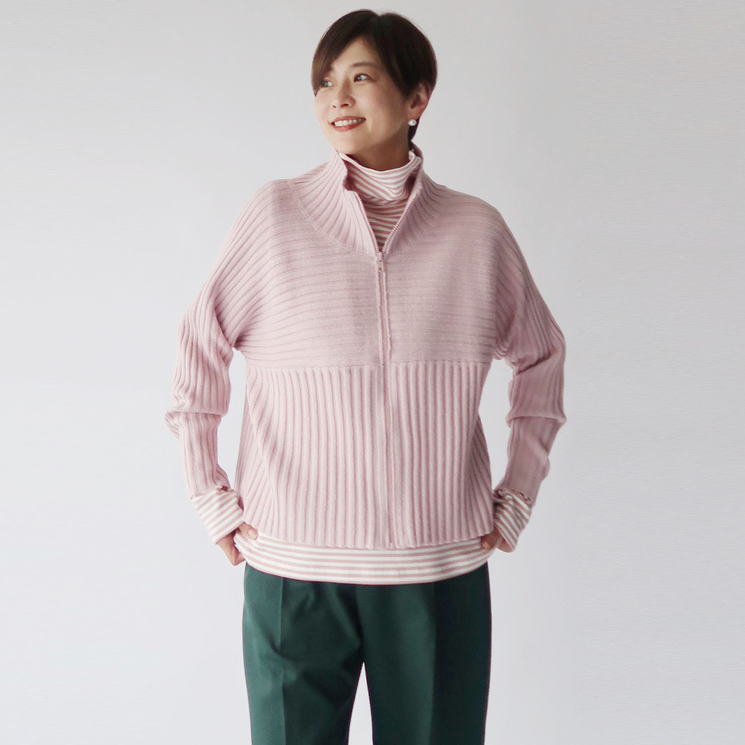 クワンティシ フロントジップ ニットブルゾン