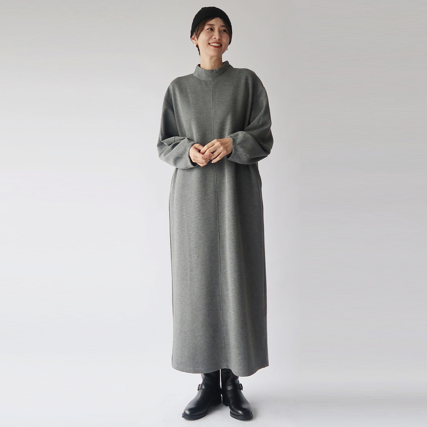 クワンティシ ストレッチポンチ ロングワンピース