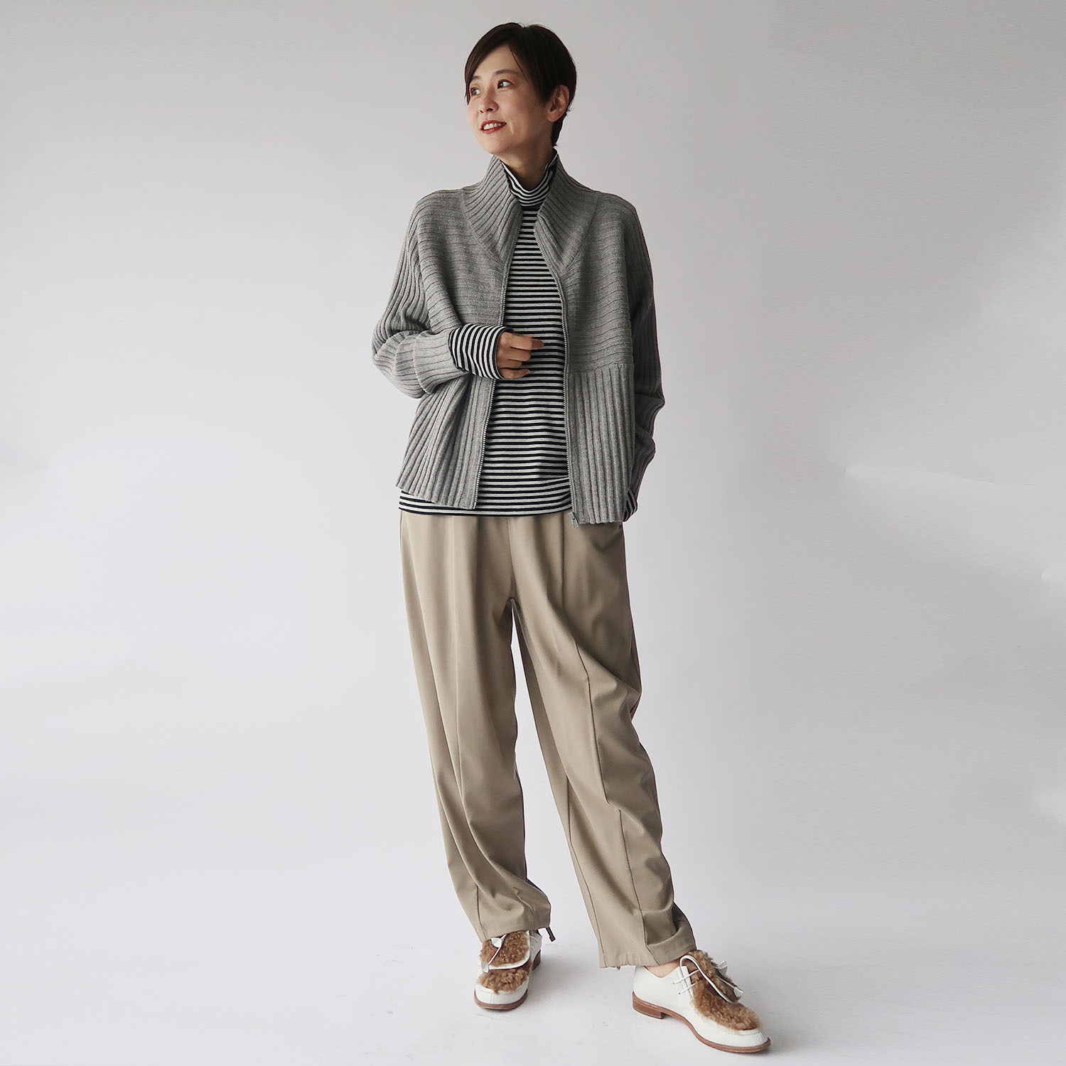 クワンティシ ボーダーカットソー ハイネックプルオーバー