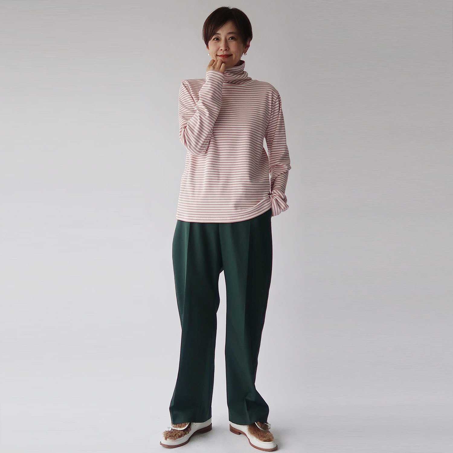 クワンティシ ボーダーカットソー ハイネックプルオーバー