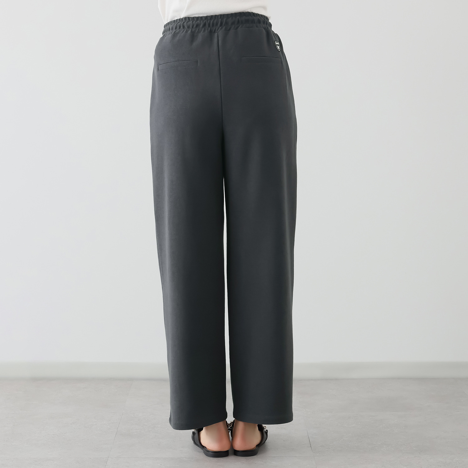 シーン セミワイド ベイカーパンツ