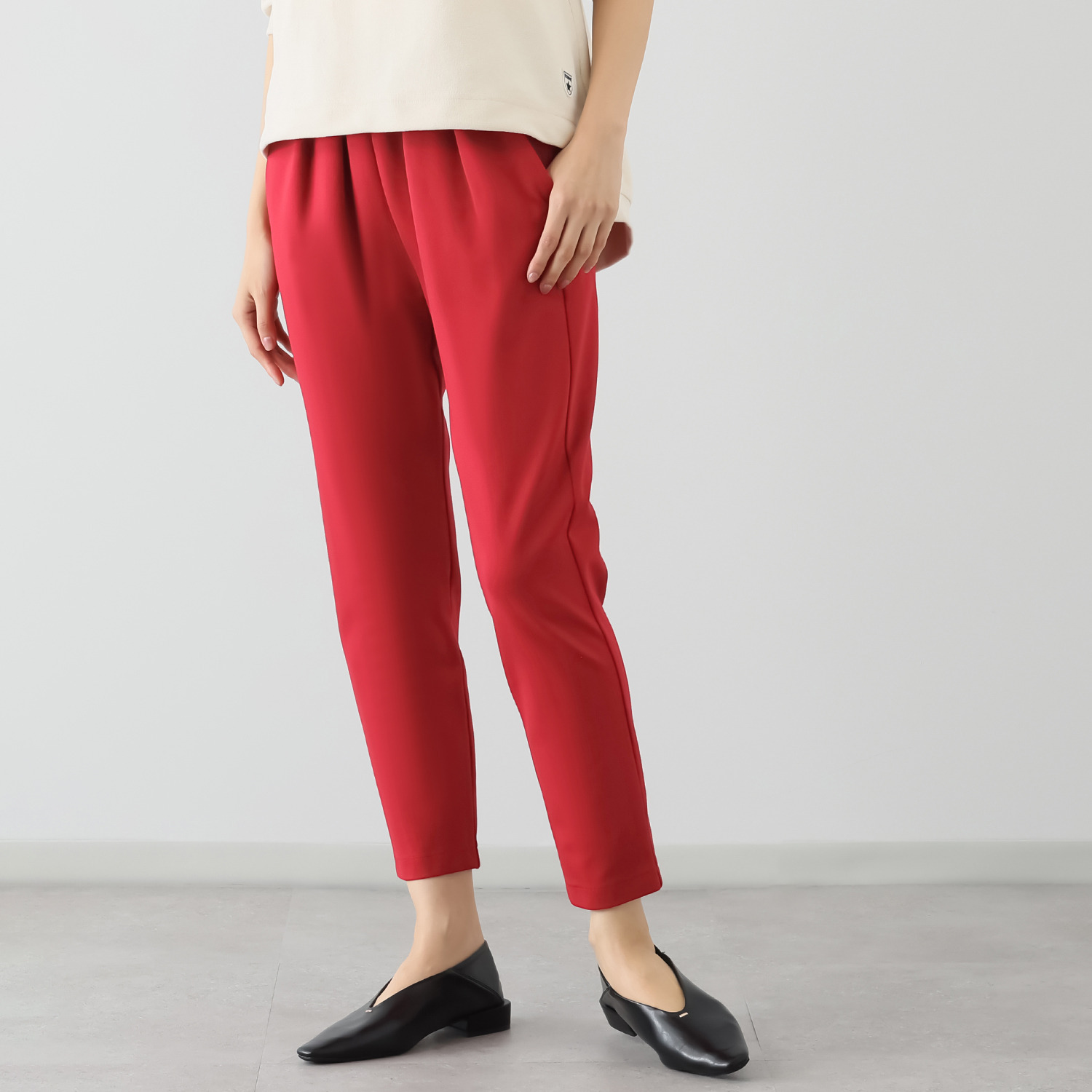 シーン タックテーパードパンツ