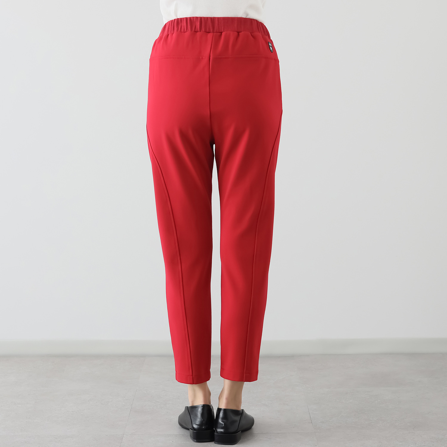 シーン タックテーパードパンツ