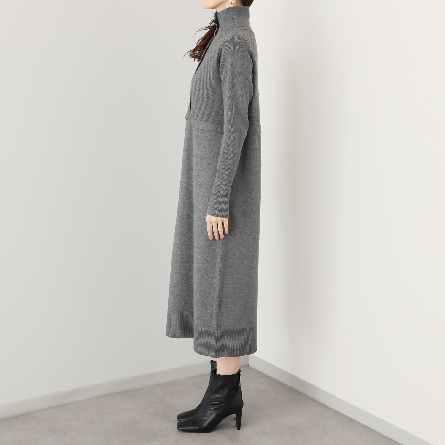 フーア フロントボタン ハイネック ニットワンピース