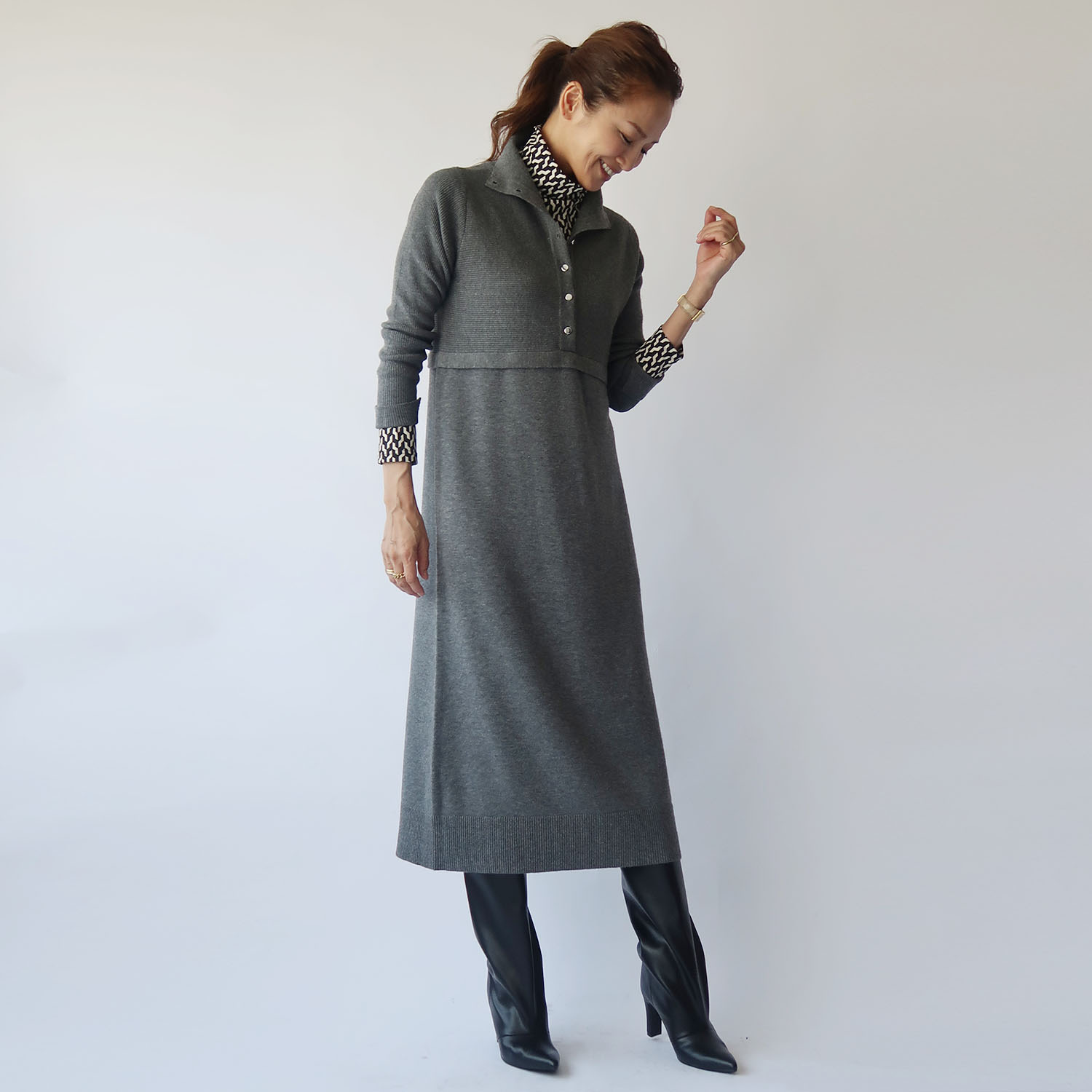 フーア フロントボタン ハイネック ニットワンピース