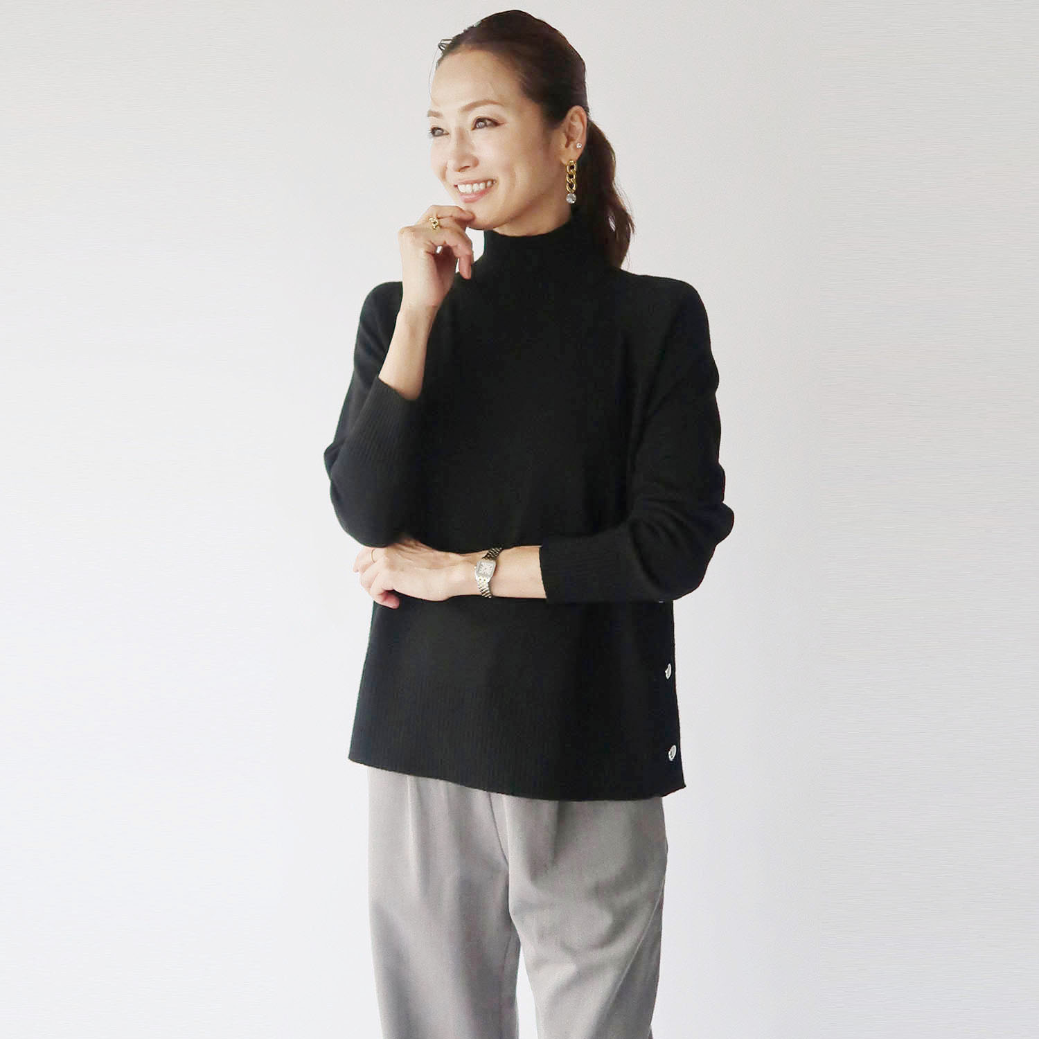 フーア ボタンアクセント ニットプルオーバー