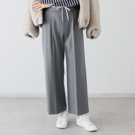 亀　恭子セレクト！ ロペ ２ウェイストレッチ チンツ加工　裏起毛 タックストレートパンツ