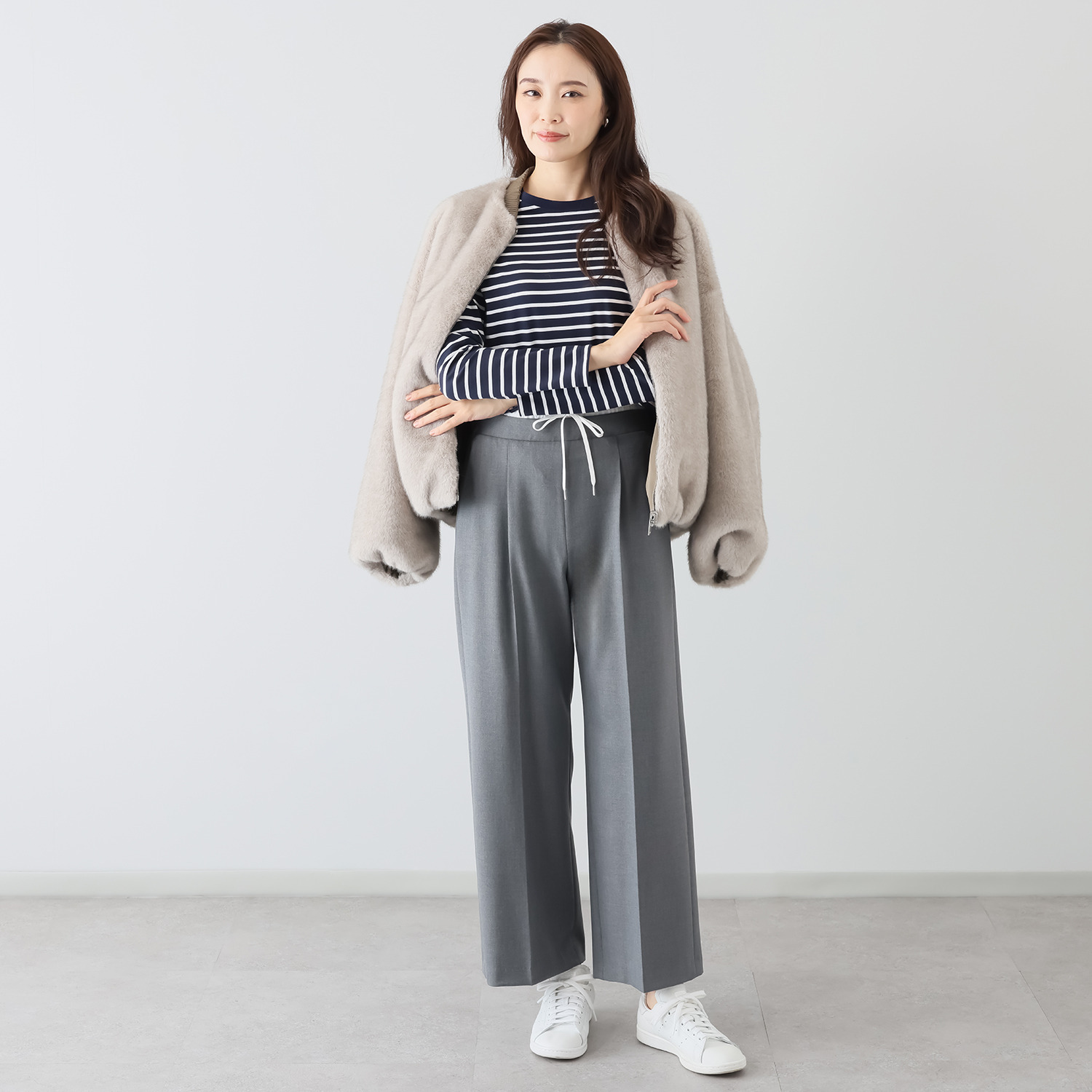 亀　恭子セレクト！ ロペ ２ウェイストレッチ チンツ加工　裏起毛 タックストレートパンツ