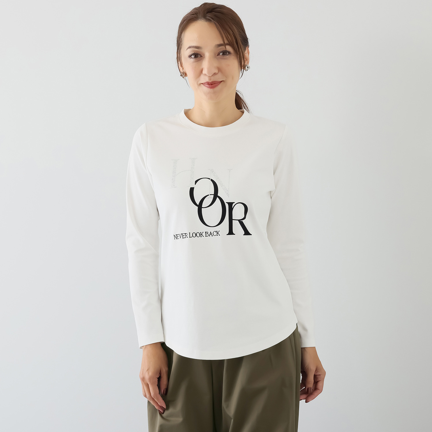 ヘブンアンドアース ラインストーンモティーフ メッセージ ロングＴシャツ