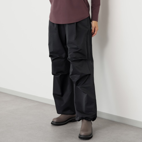 ヘブンアンドアース マットサテンクロス タックワイドパンツ ヘブンアンドアース マットサテンクロス タックワイドパンツ