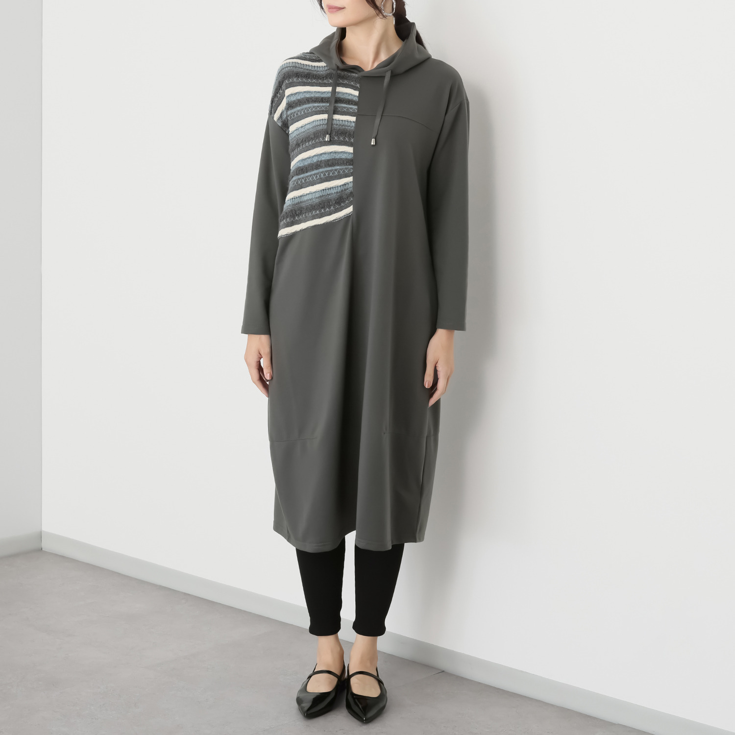 プラスエム 異素材組み合わせ フーディーワンピース