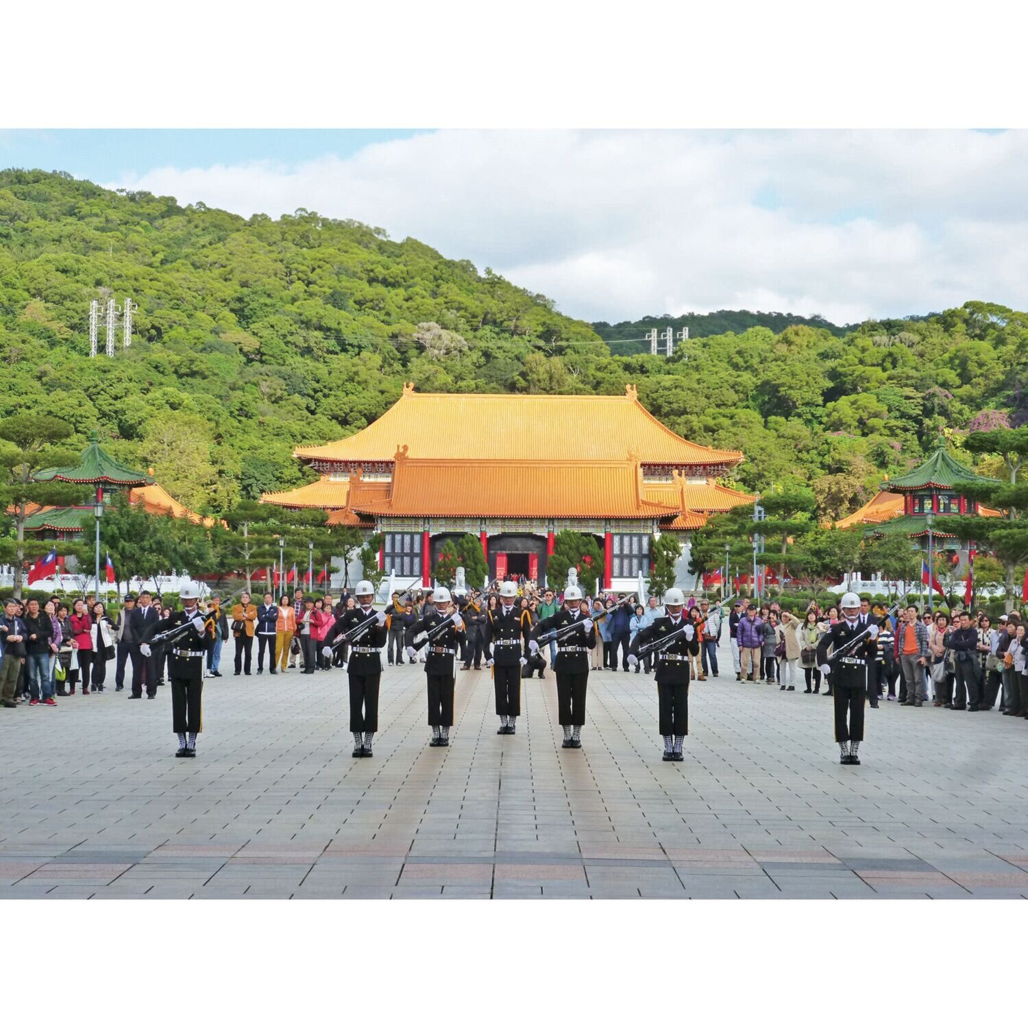 大人時間を愉しむ 台湾北部周遊 ４日間 “中部国際空港発着 　２名１室”