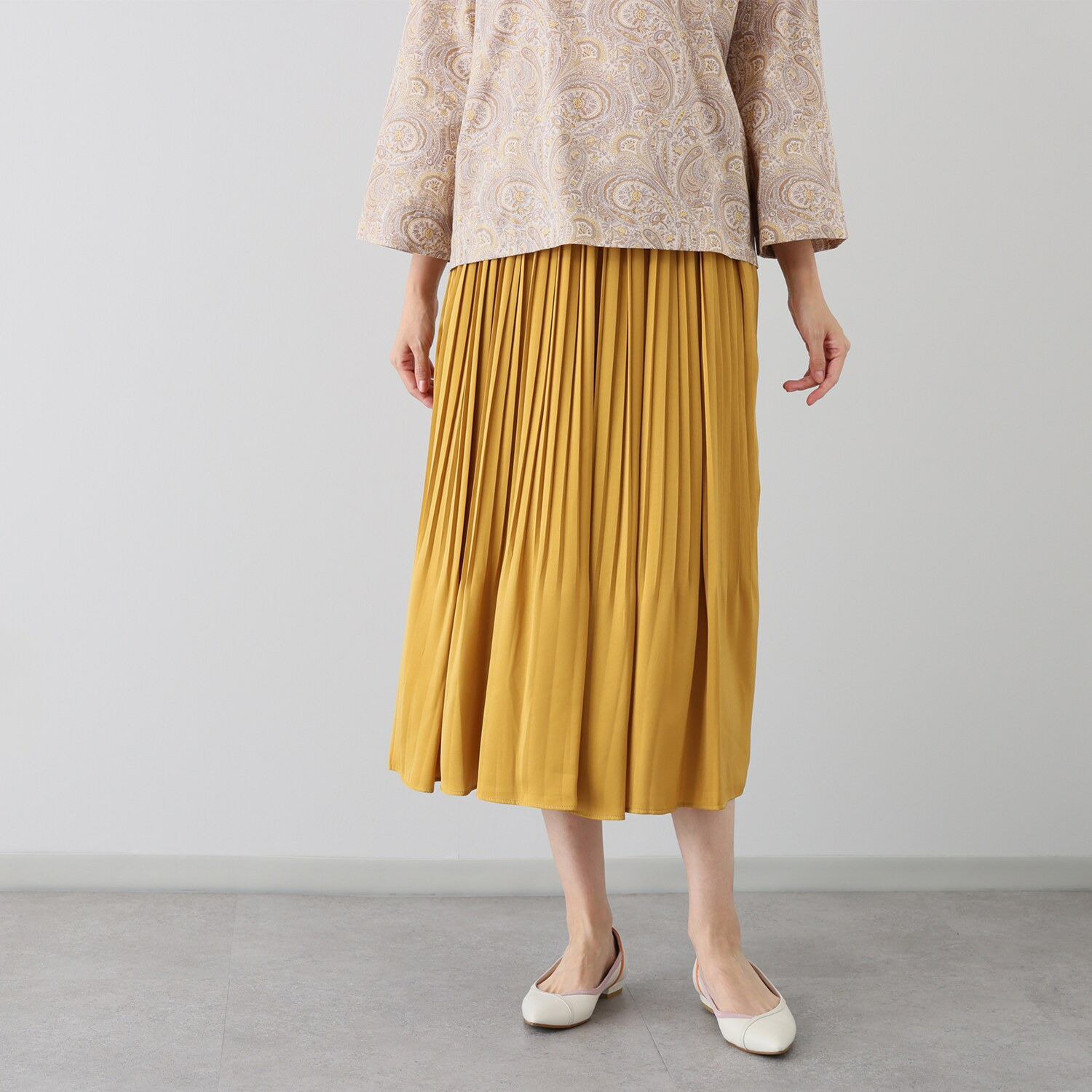 ソソット アンティーク調サテン 消しプリーツスカート