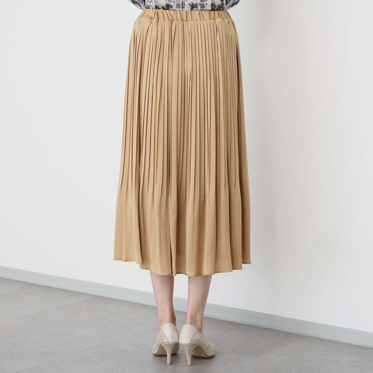 ソソット アンティーク調サテン 消しプリーツスカート