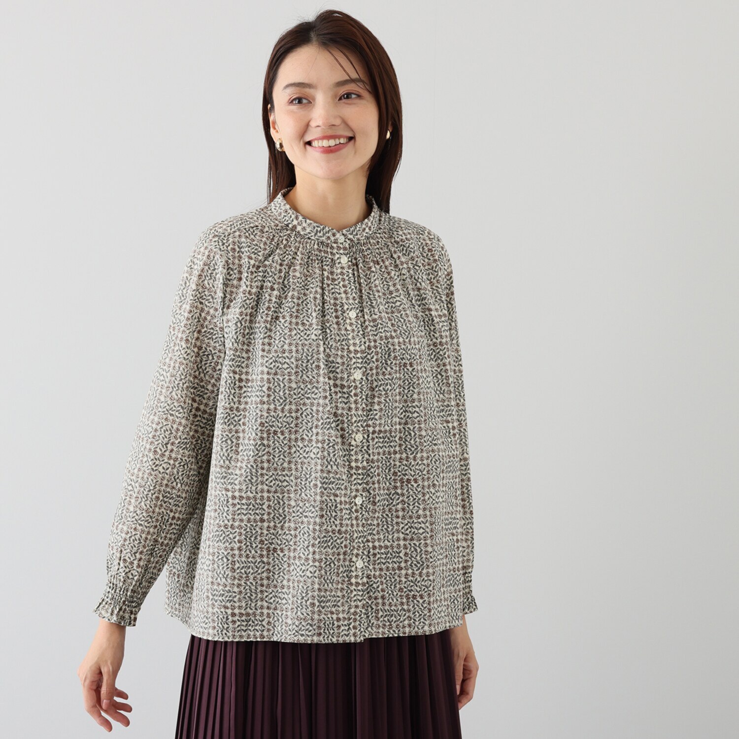 ソソット リバティプリント タナローン シャーリングブラウス