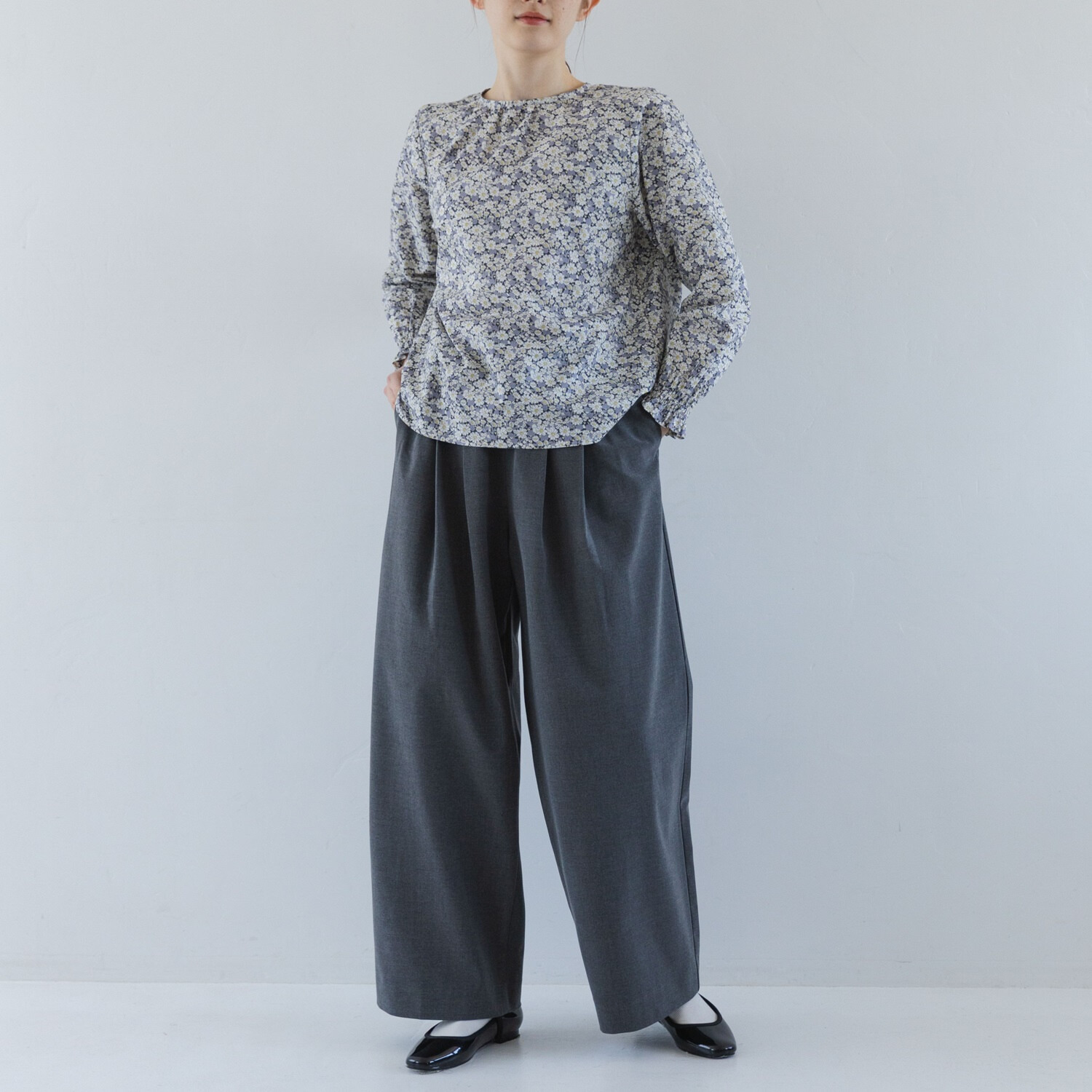 ソソット リバティプリント ポプリンギャザーブラウス