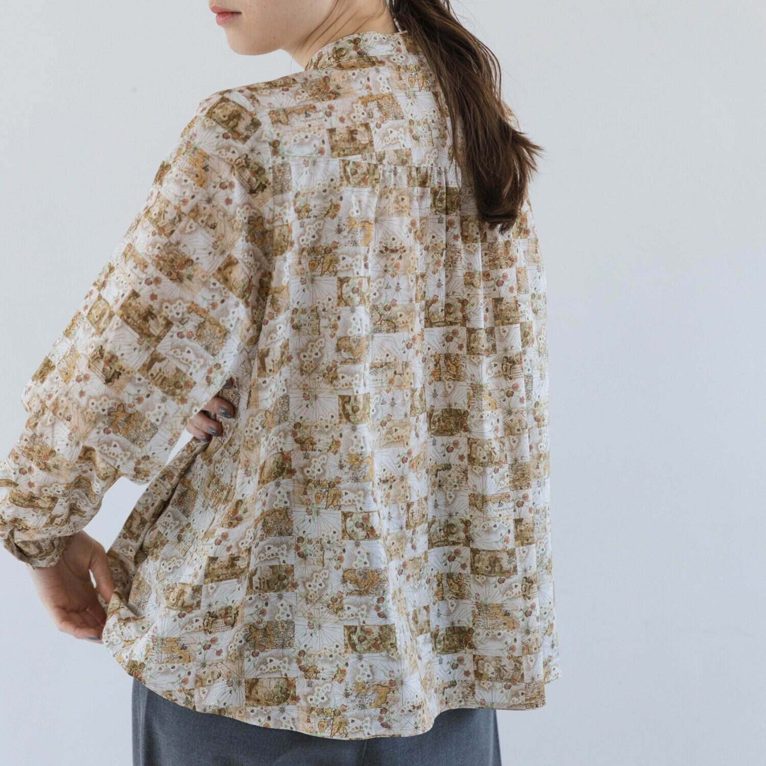 ソソット リバティプリント タナローン ヨーク切替ブラウス