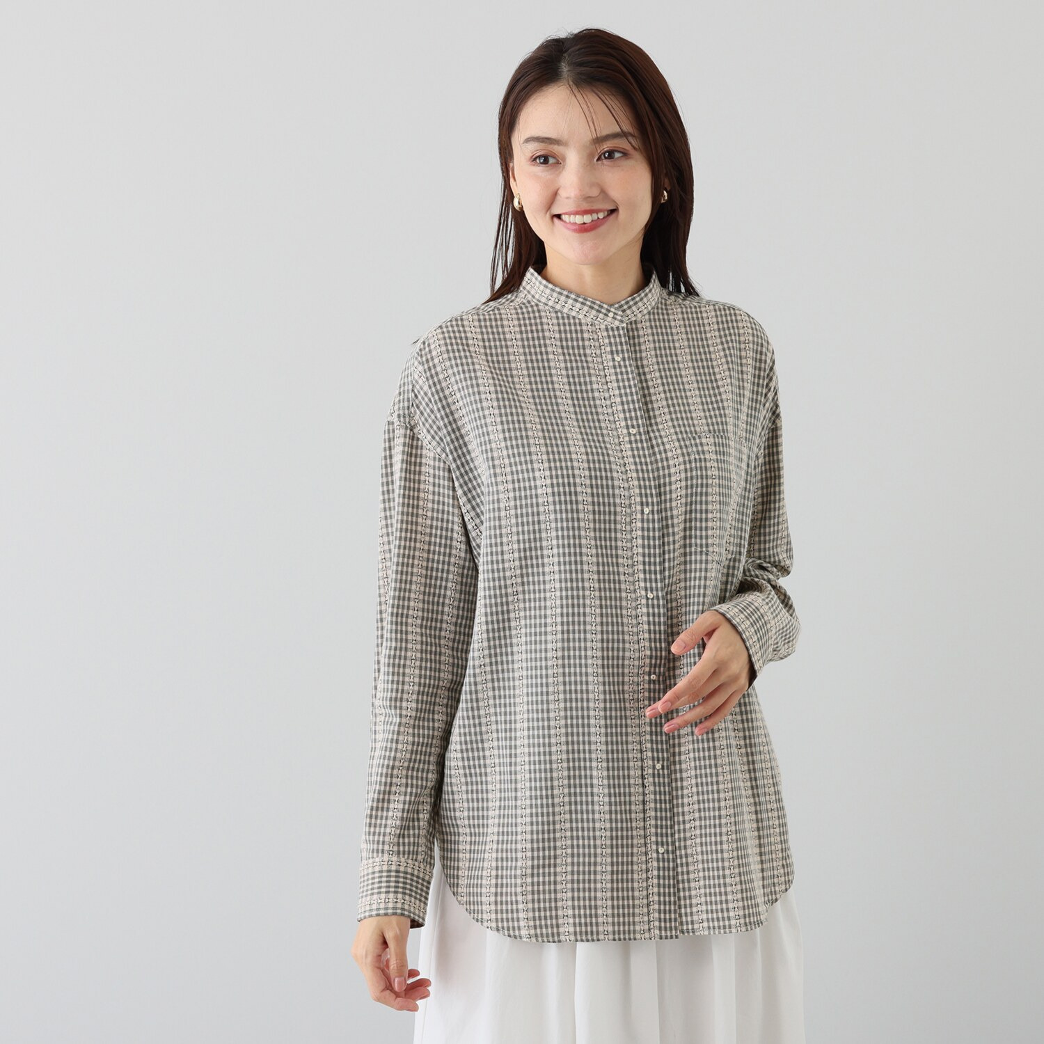 ポンデシャロン 刺しゅうボタン バンドカラーシャツ