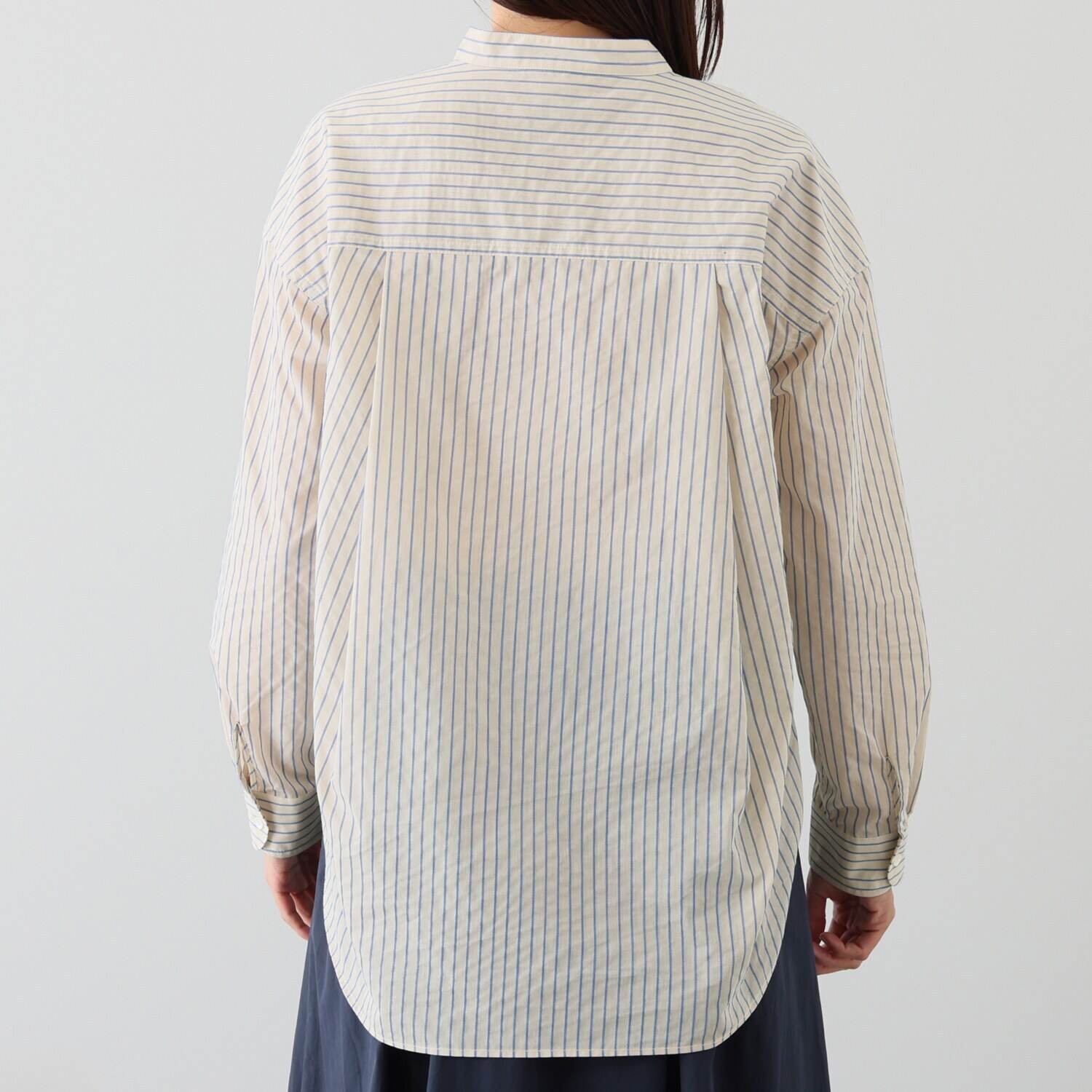 ポンデシャロン 刺しゅうボタン バンドカラーシャツ