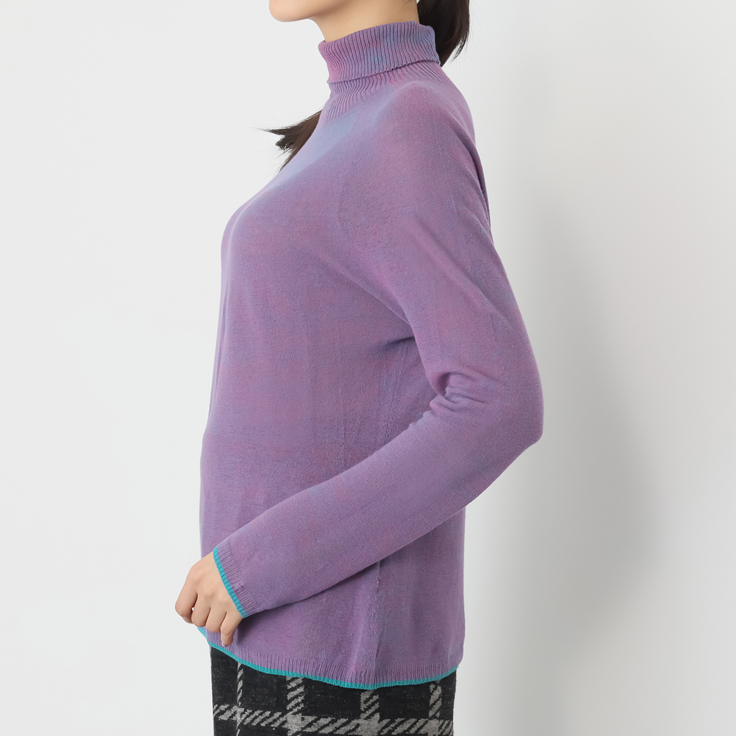 エム　アンド　キョウコ シームレス プルオーバー