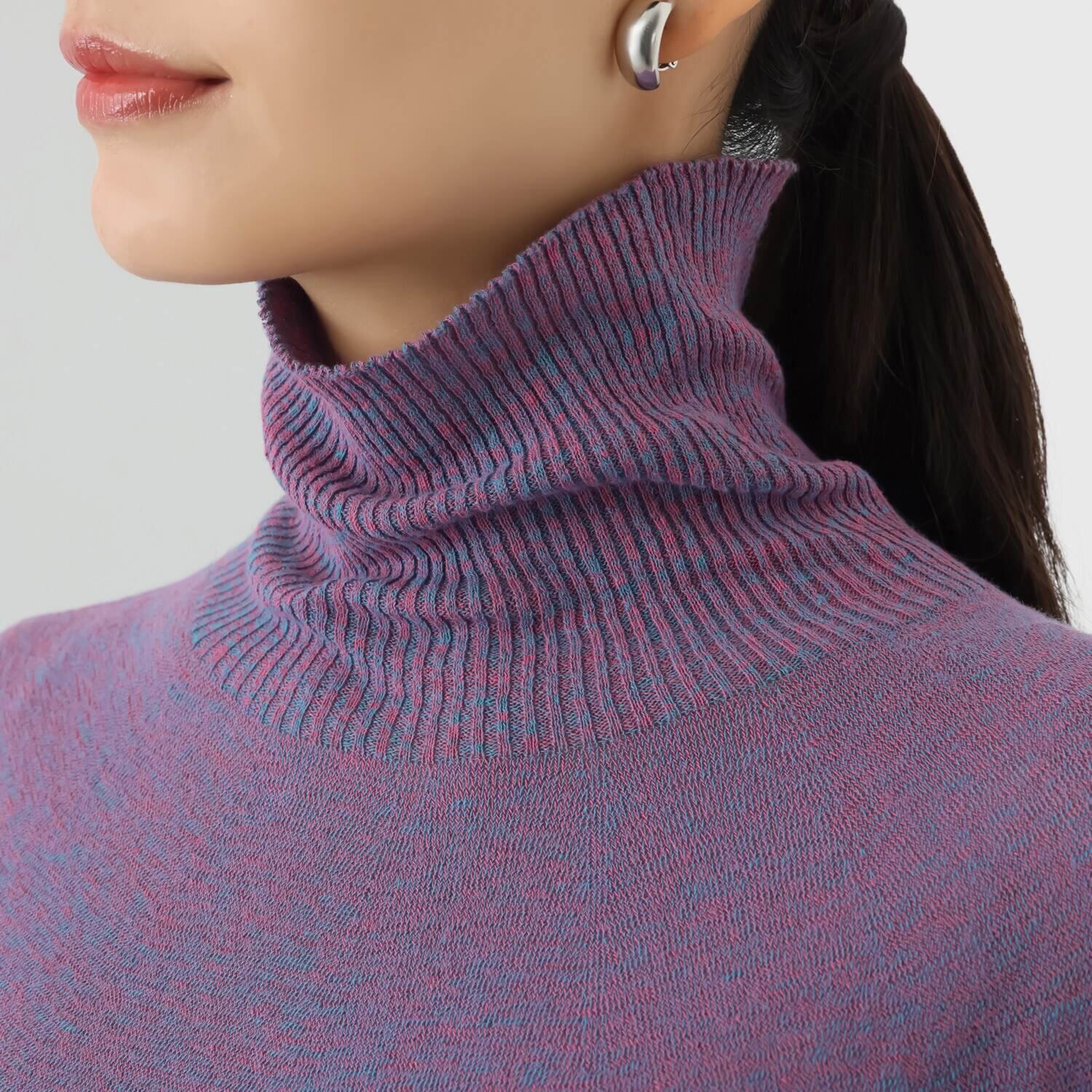 エム　アンド　キョウコ シームレス プルオーバー