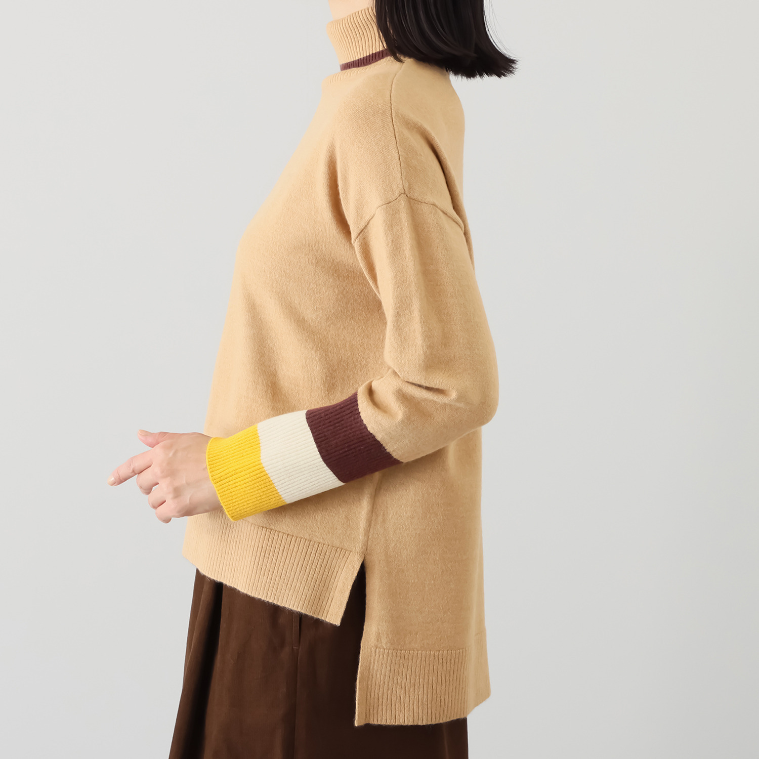 エバーグリーン エバーモア 着るだけで主役級 シンプルに着映える マルチ配色ニット ハイネックプルオーバー