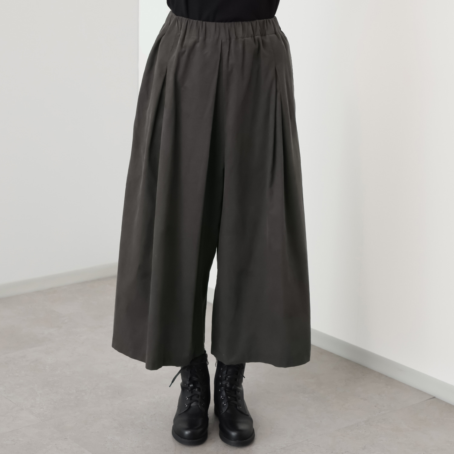 エバーグリーン エバーモア 季節を心地良く楽しむ スカートライクな ラップパンツ