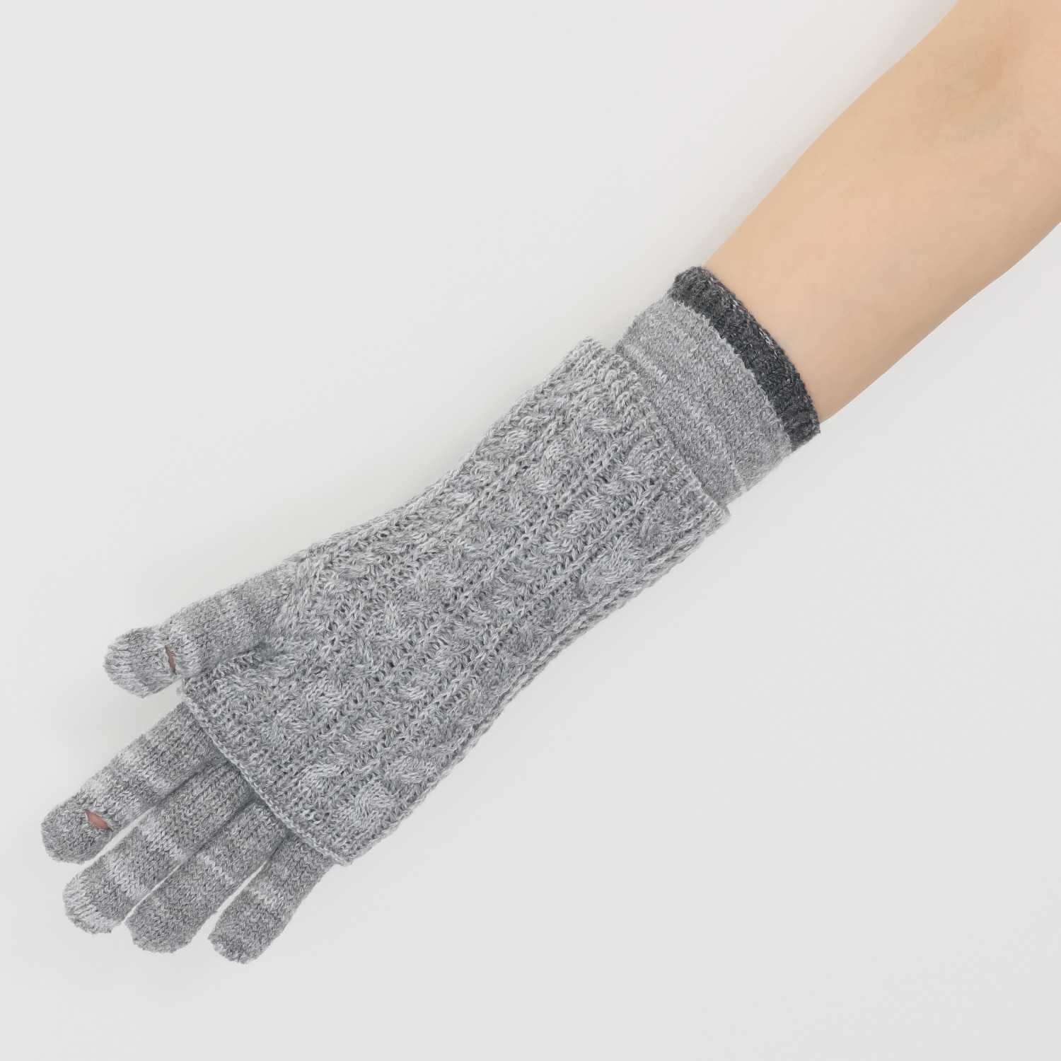 ファンティ 重ねても単体でも ３ウェイで使える 使い分け上手な ハンドカバー＆グローブ