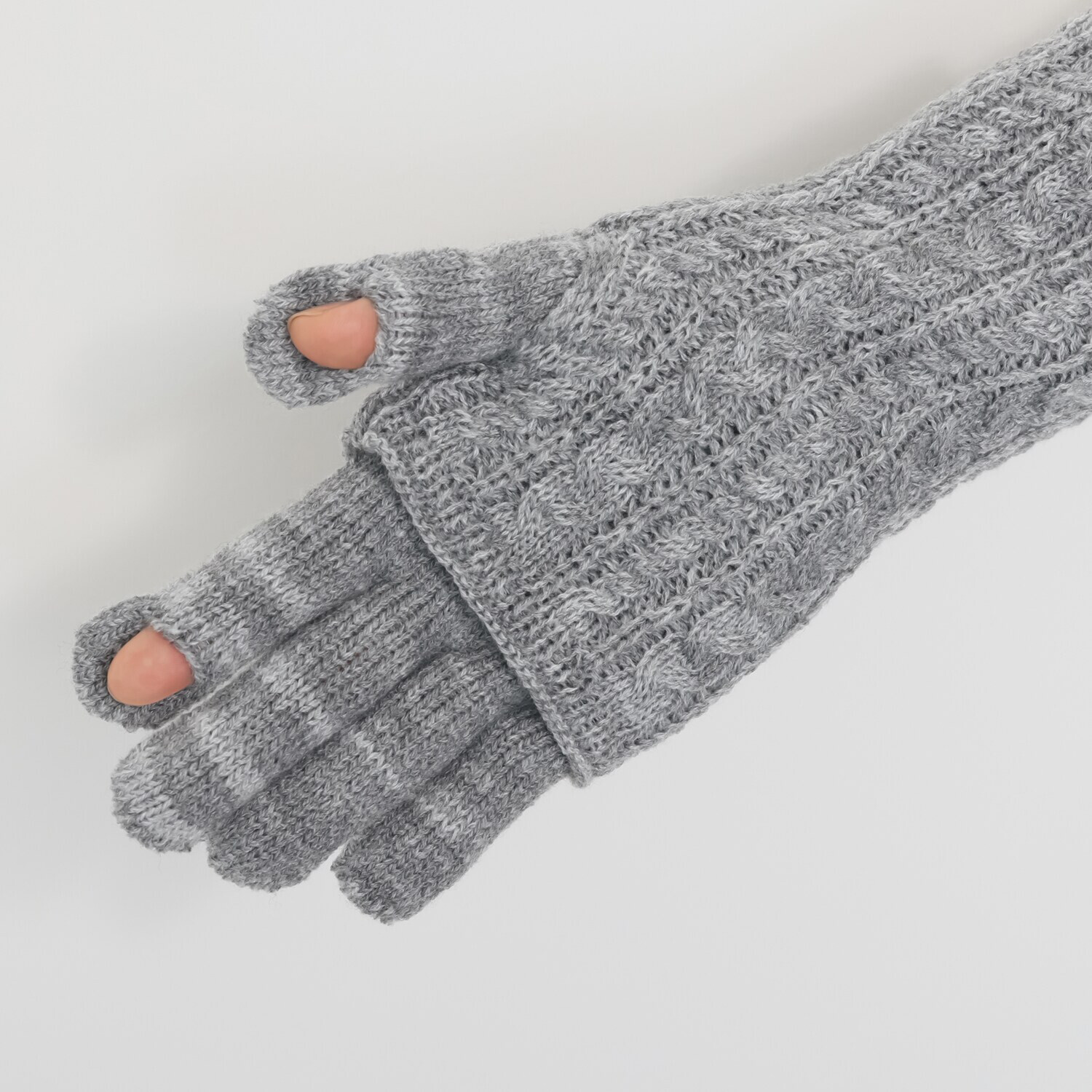 ファンティ 重ねても単体でも ３ウェイで使える 使い分け上手な ハンドカバー＆グローブ