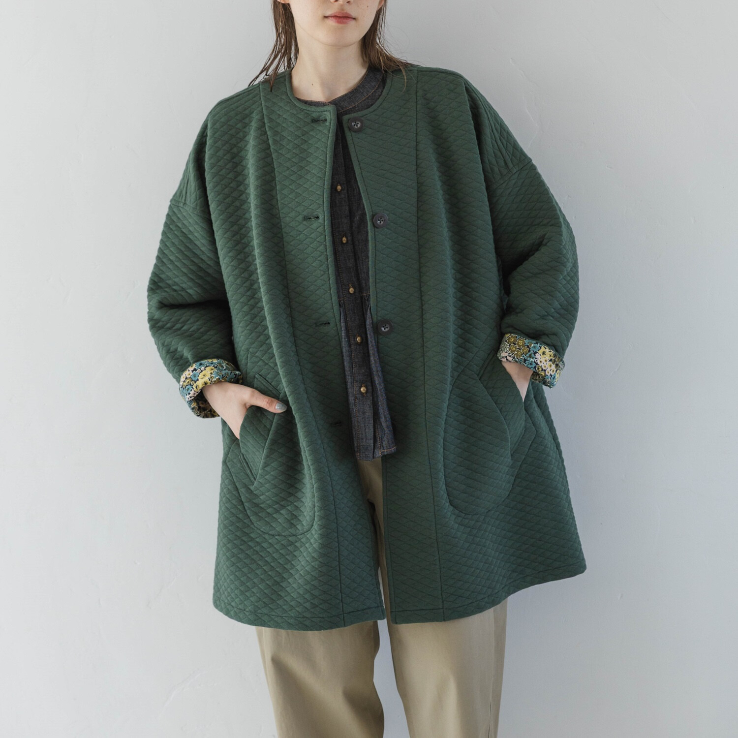 ソソット 綿混キルト リバティプリント アクセント ノーカラーコート