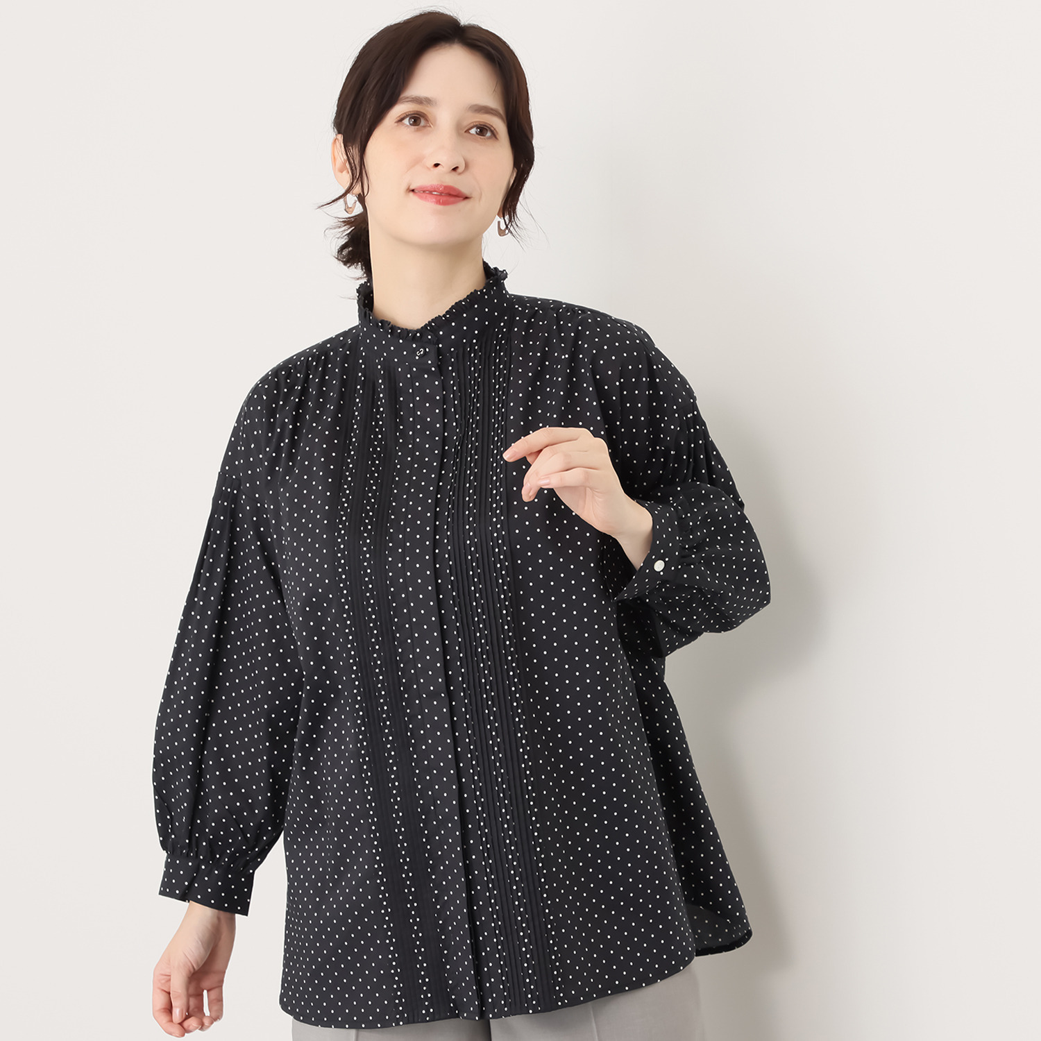 ポンデシャロン ピンタック バンドカラーシャツ