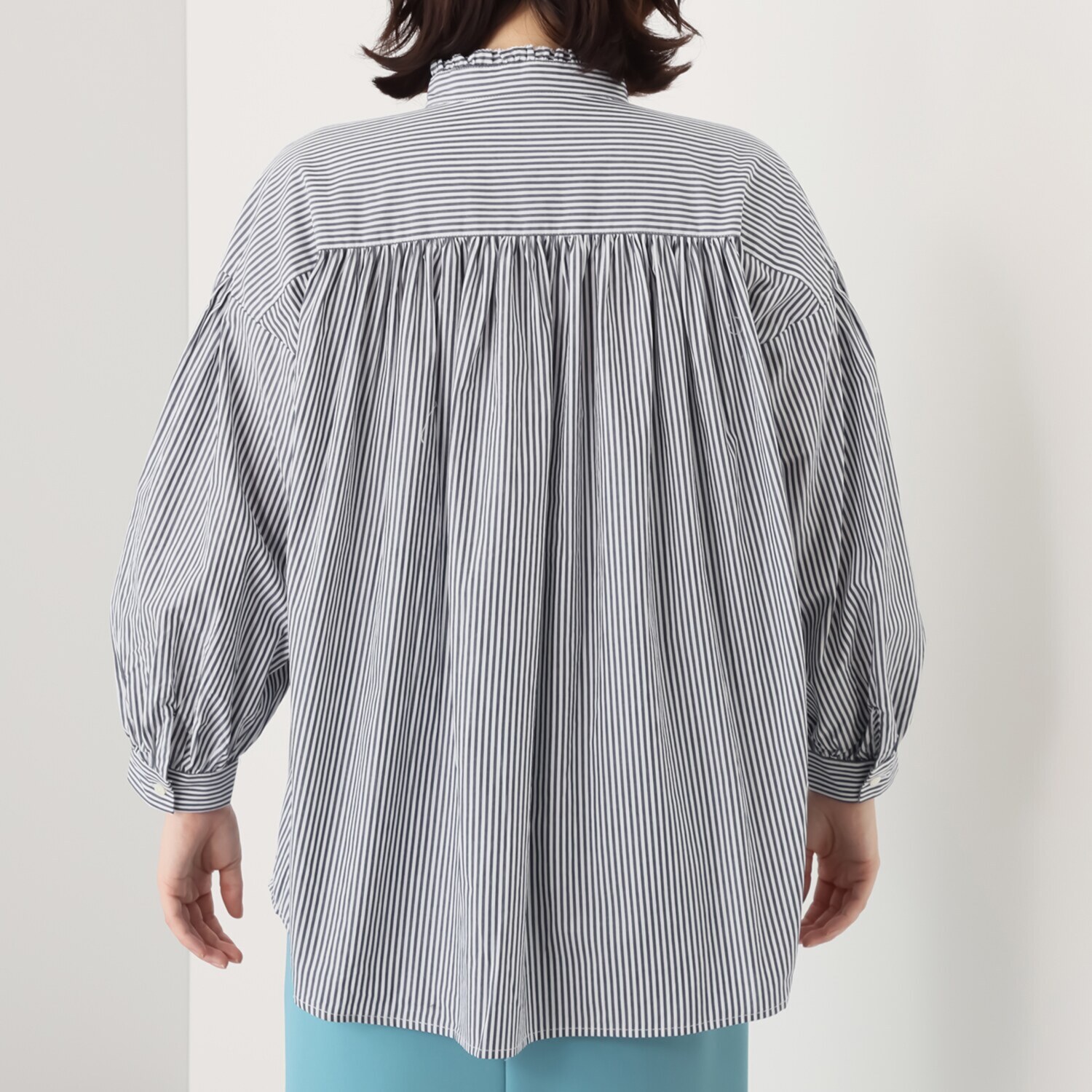 ポンデシャロン ピンタック バンドカラーシャツ