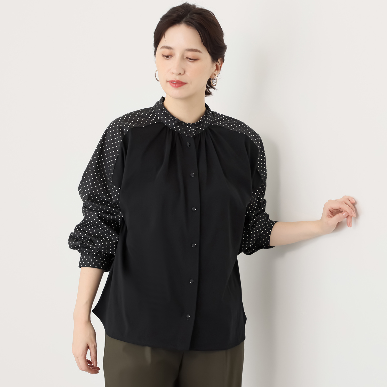 ポンデシャロン ２ウェイ フリルスタンドブラウス