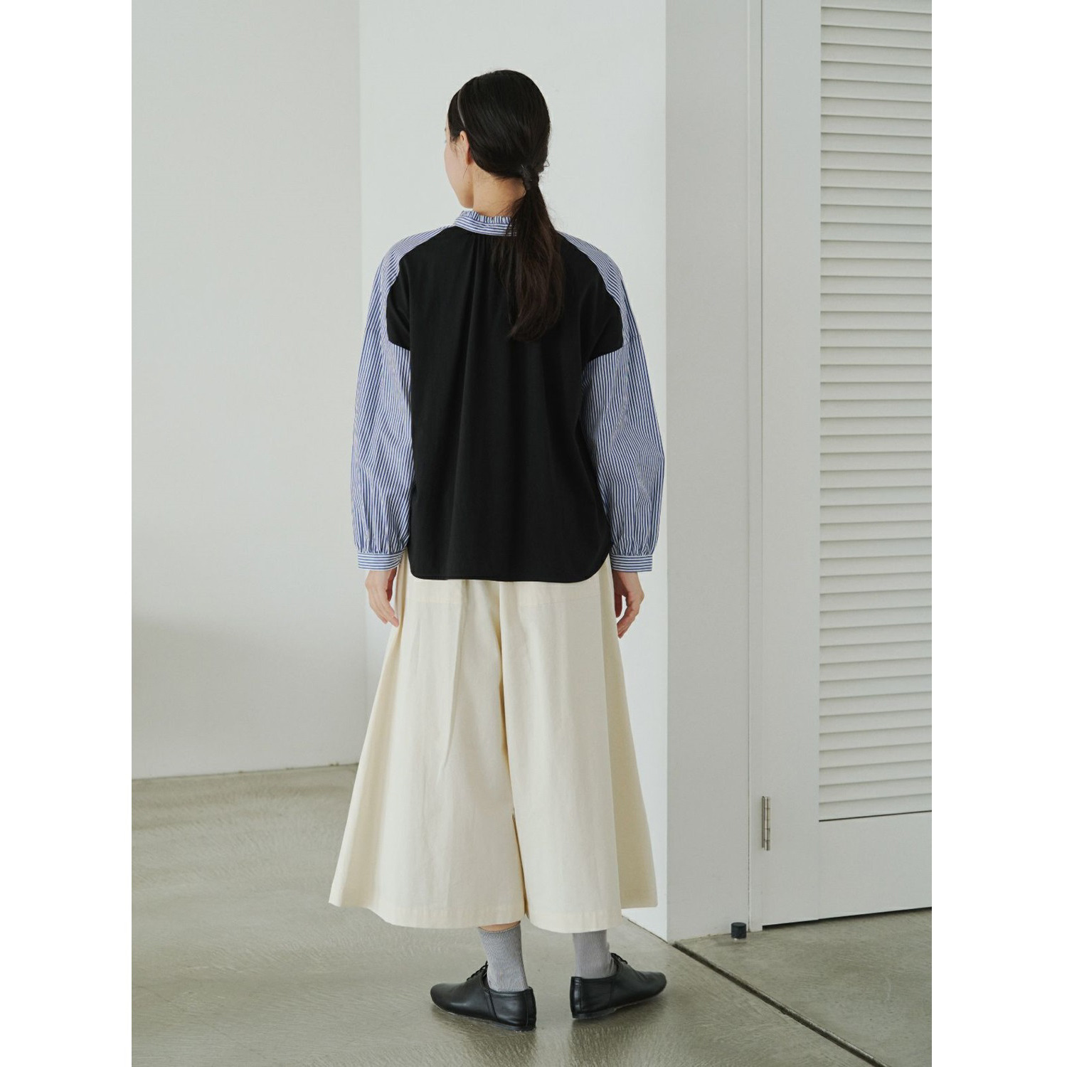 ポンデシャロン ２ウェイ フリルスタンドブラウス