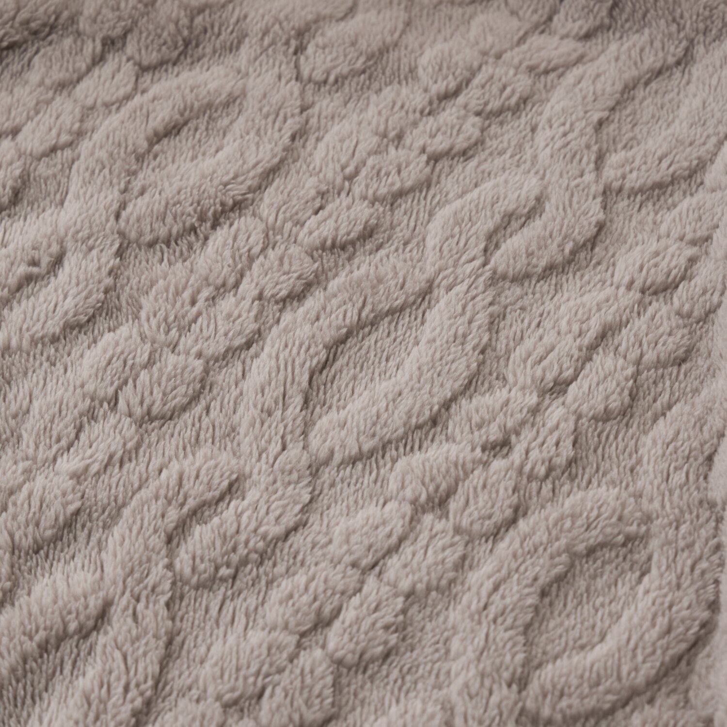 ｎｉｓｈｉｋａｗａ ケーブルニットデザイン クッションイン ハーフブランケット