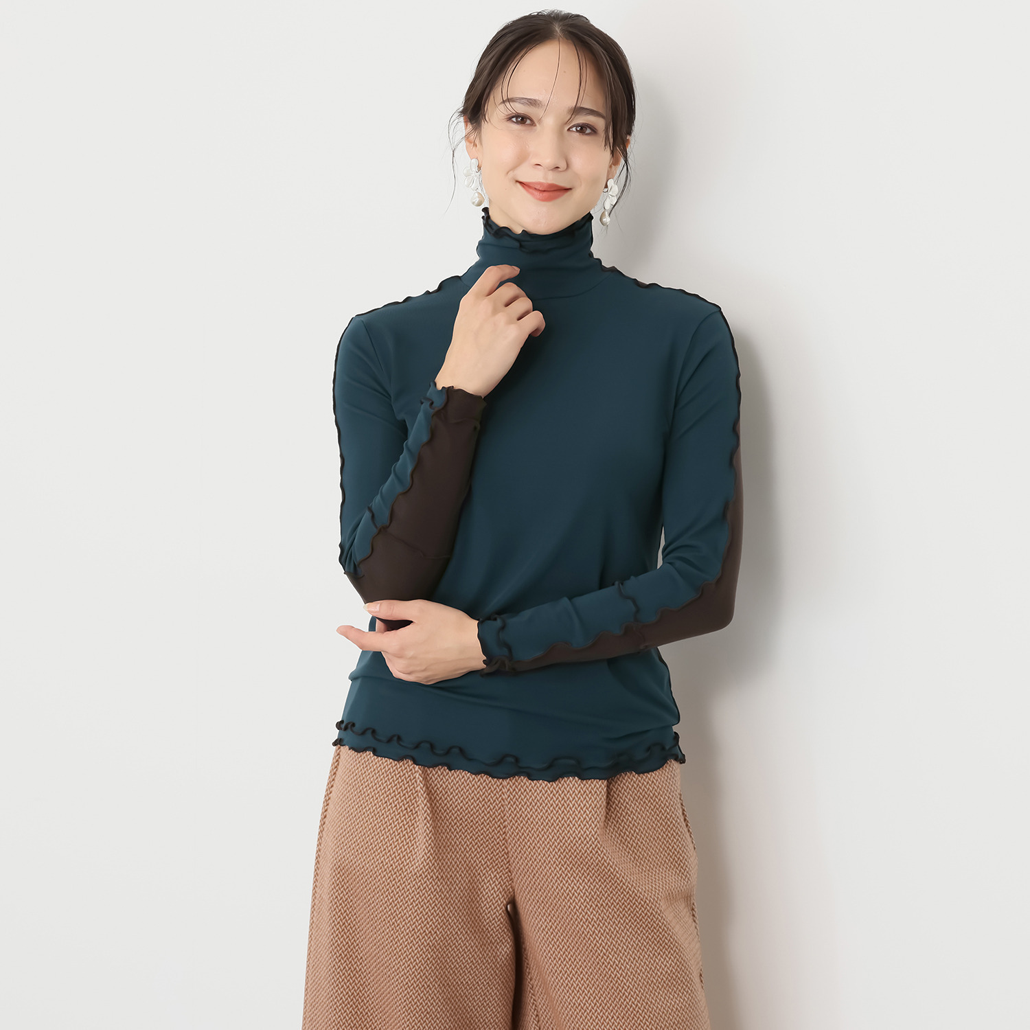 クリン　ヨシキ ベアフライス メロウアクセント バイカラー ２ウェイプルオーバー