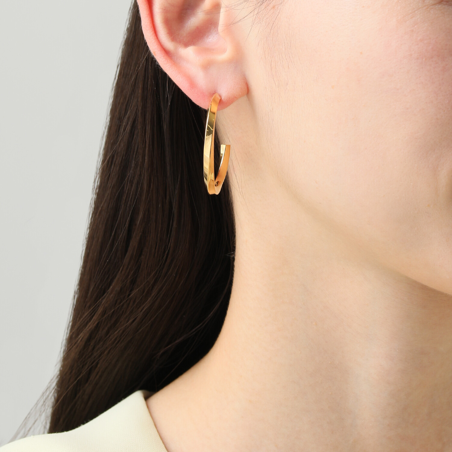 デルークス サージカルステンレス ツイストデザイン ボリュームピアス