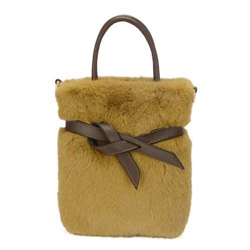 ラルジュ ベルトデザイン ファーポシェット