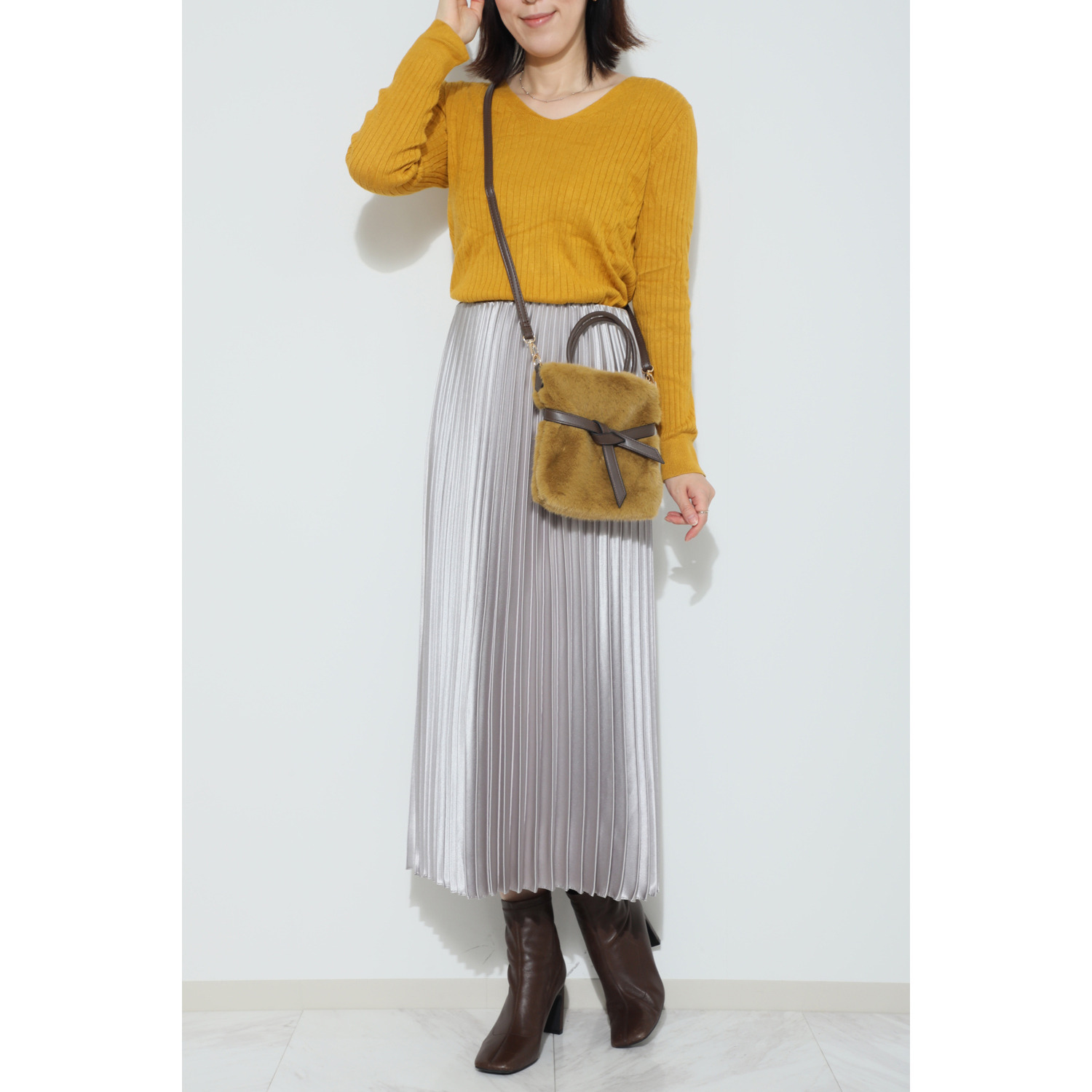 ラルジュ ベルトデザイン ファーポシェット