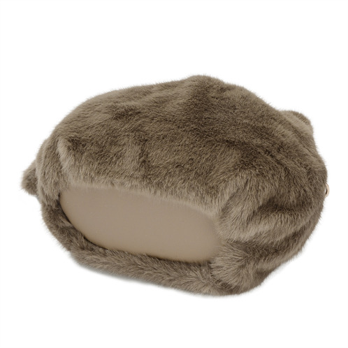 ラルジュ ふわふわ ねこちゃんポシェット