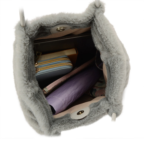 ラルジュ フェイクファートリミング トートバッグ