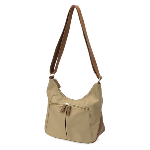 ラルジュ ポケットいっぱい 軽量ショルダーバッグ