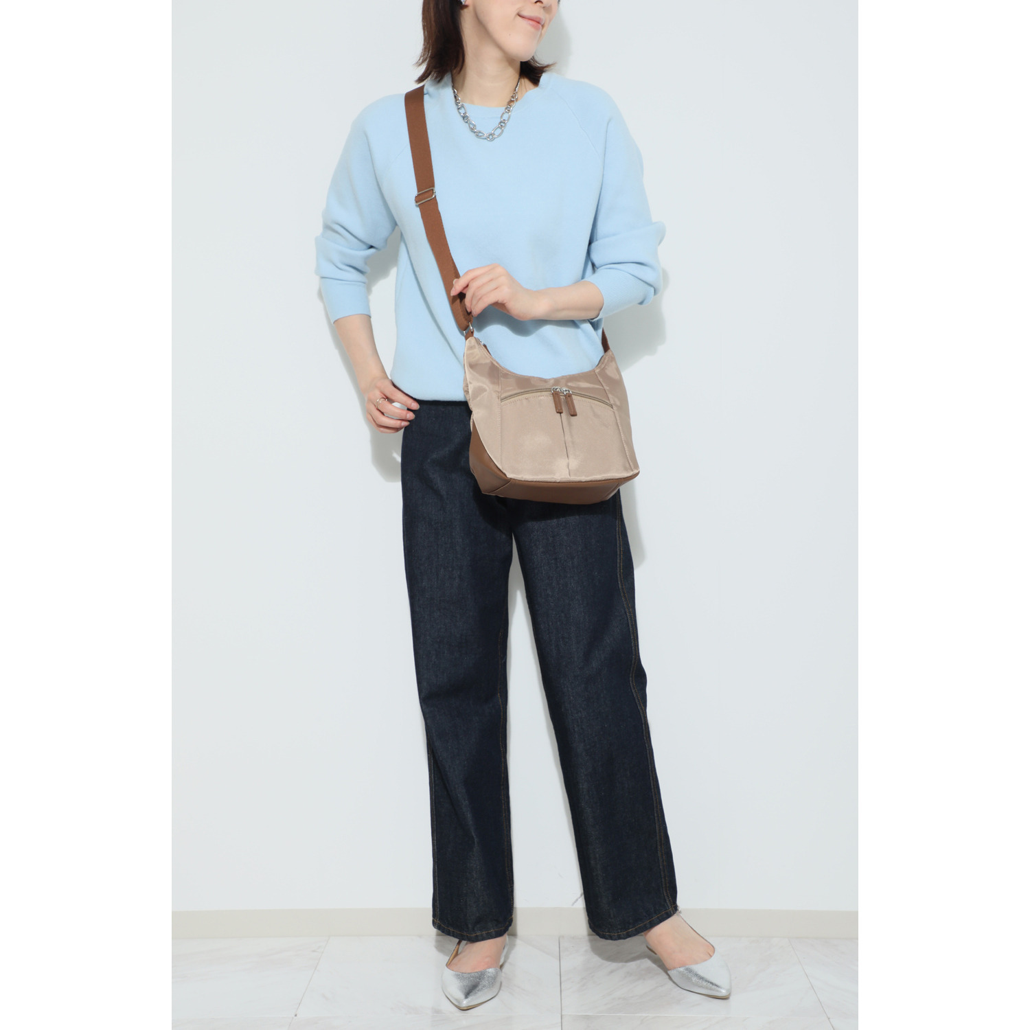 ラルジュ ポケットいっぱい 軽量ショルダーバッグ