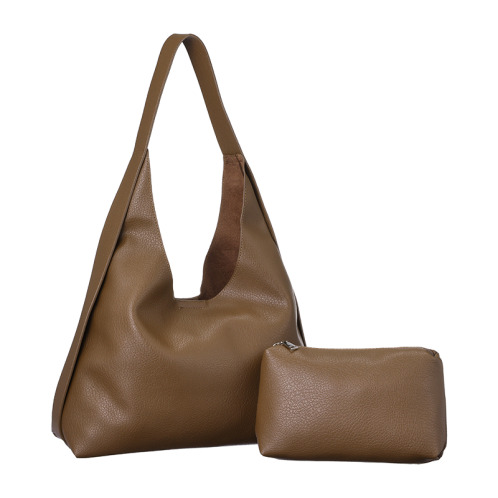 ラルジュ　インナーポーチ付　サンカクトートバッグ