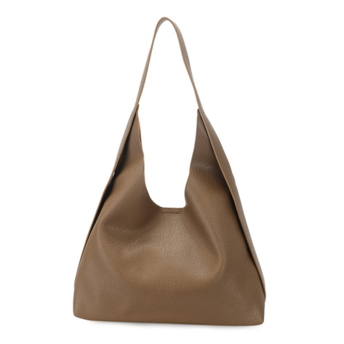 ラルジュ インナーポーチ付 サンカクトートバッグ