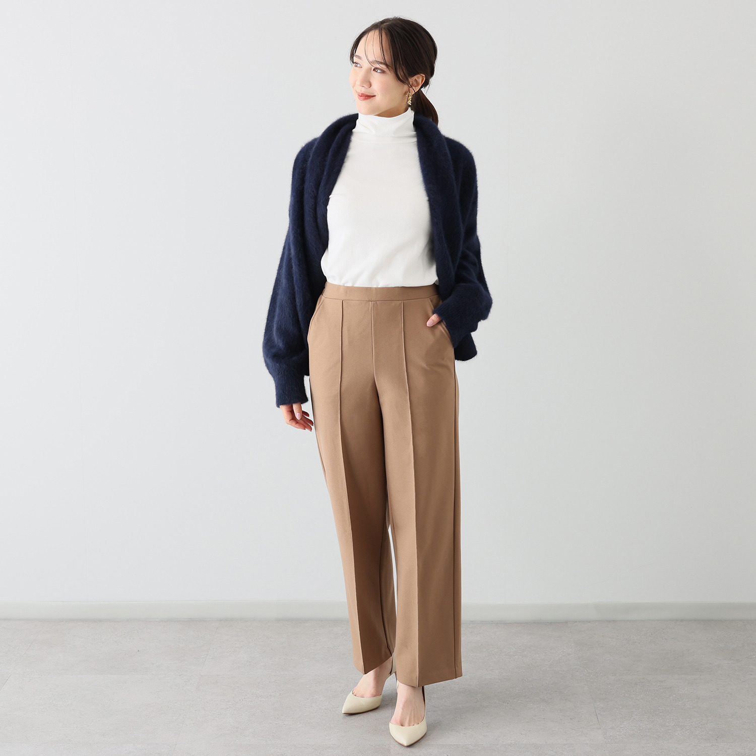 ＴＡＫＵＭＩＢＡ 吸湿発熱 ウーリッチウォーム イージーワイドスラックス ＜股下７０ｃｍ＞